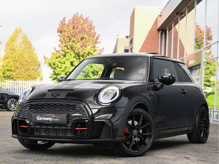 Zwarte MINI Cooper S Rockingham GT Edition